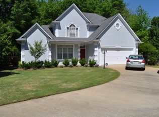 233 Summer Brook Ln, Alabaster, AL 35007