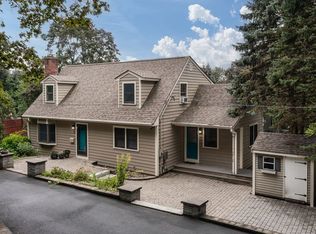 24 Flint Cir, Andover, MA 01810