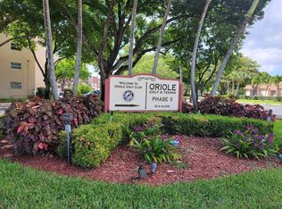 1030 Country Club Dr APT 308, Pompano Beach, FL 33063