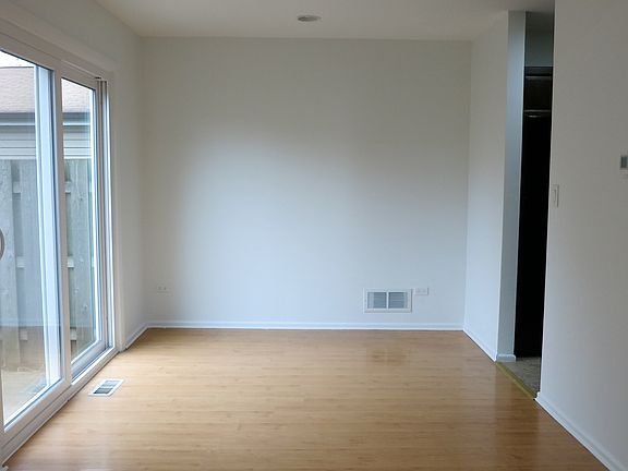 5th image of 1148 Foxglove Ln #4C