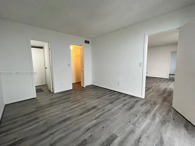 13499 Biscayne Blvd #1205 — Photo 24