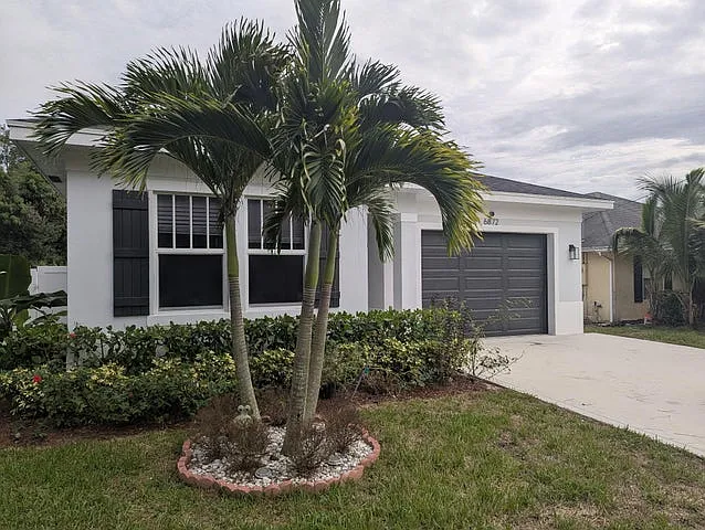 3 bed, 1604 sqft, $4,500 — Photo 2