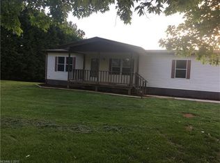 118 Pickens Rd, Weaverville, NC 28787