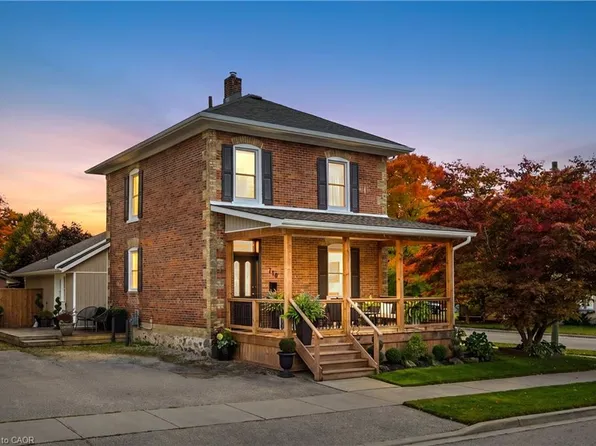 710 York Ave N, North Perth, ON N4W 2Y3
