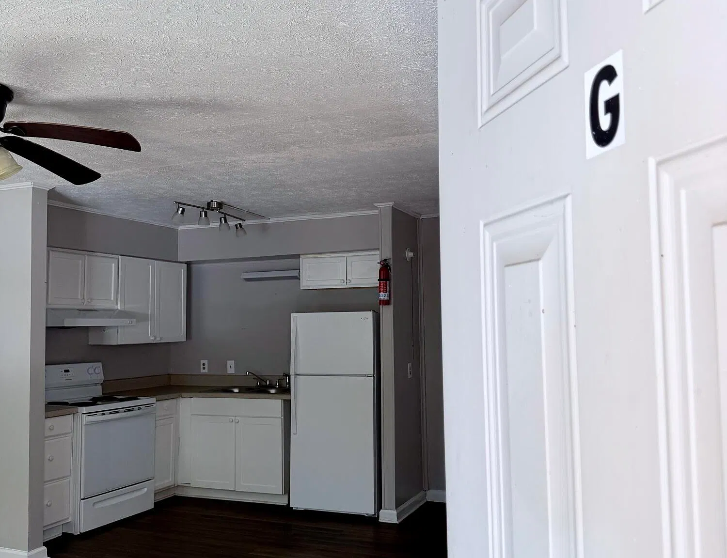 1 bed, 1.0 bath, 2680 sqft, $950 — Photo 2