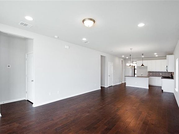 5th image of 420 Winding Hollow Dr