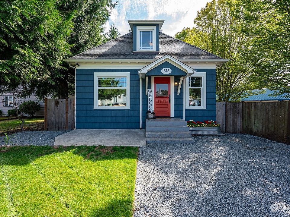 1st image of 513 Pine Avenue