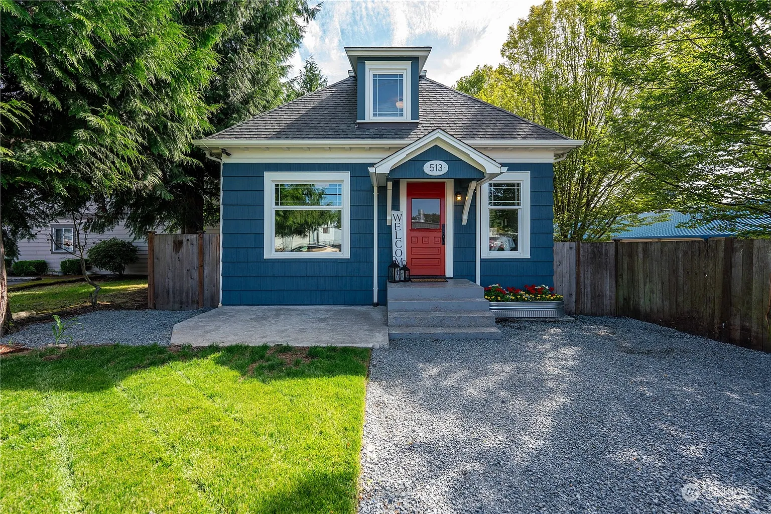 513 Pine Avenue photo 1
