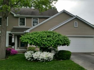 2212 Stonybrook Blvd, Sylvania, OH