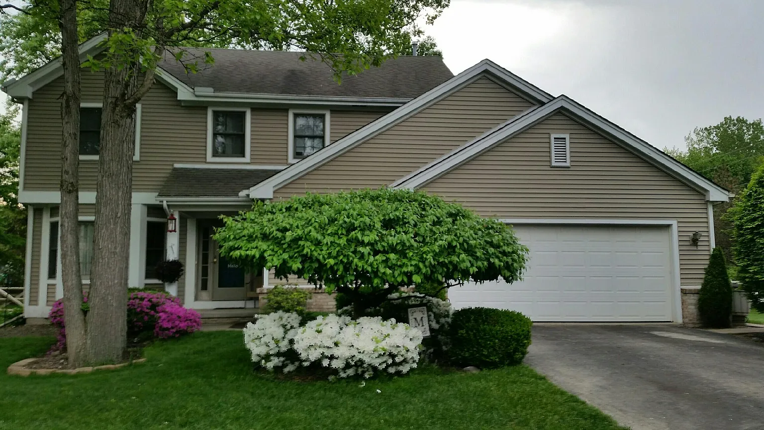 2212 Stonybrook Blvd photo 1
