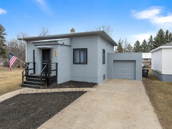 202 Main St N, Velva, ND 58790