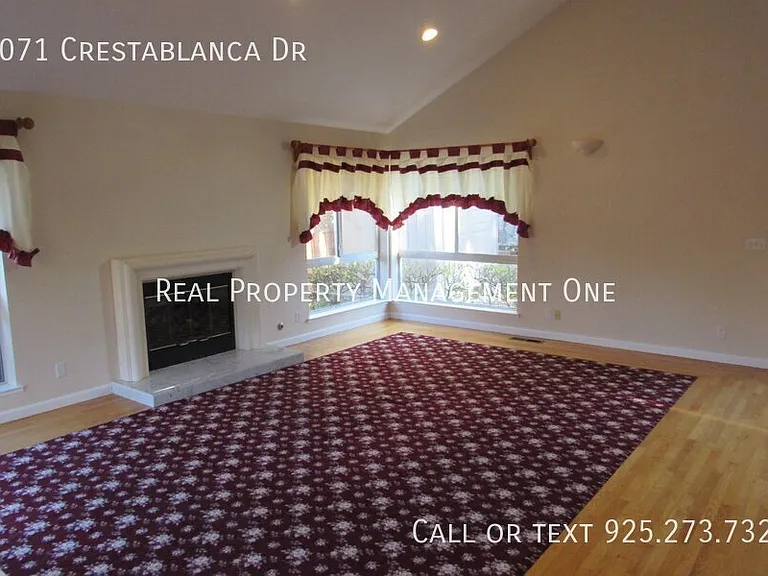 3071 Crestablanca Dr — Photo 8