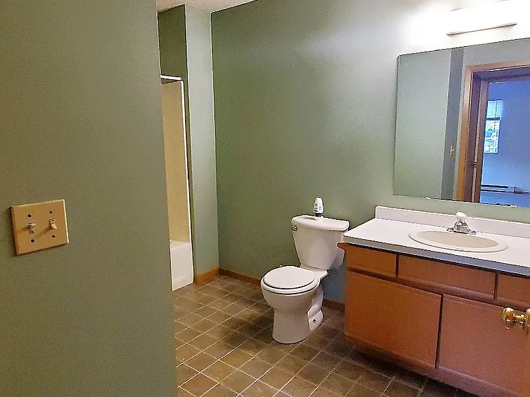 580 Spring St #G5 — Photo 14