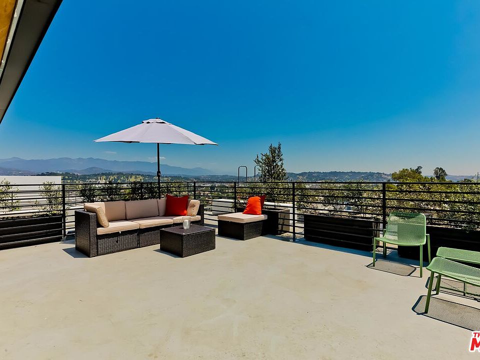 1st image of 2901 Waverly Dr #3