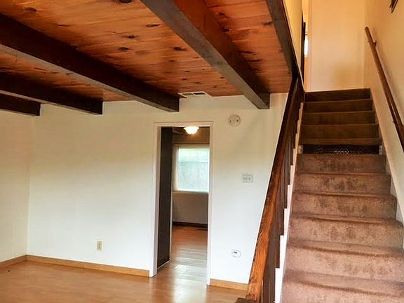 4th image of 1141 Oak Ave
