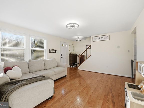 5th image of 19828 Apple Ridge Pl