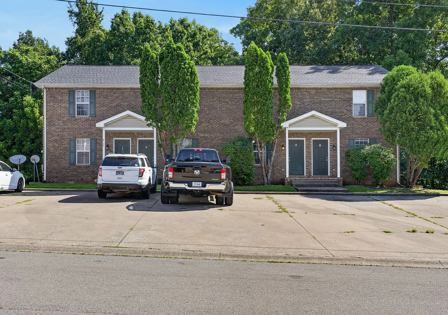 Baltimore Drive - 1731 — Photo 1
