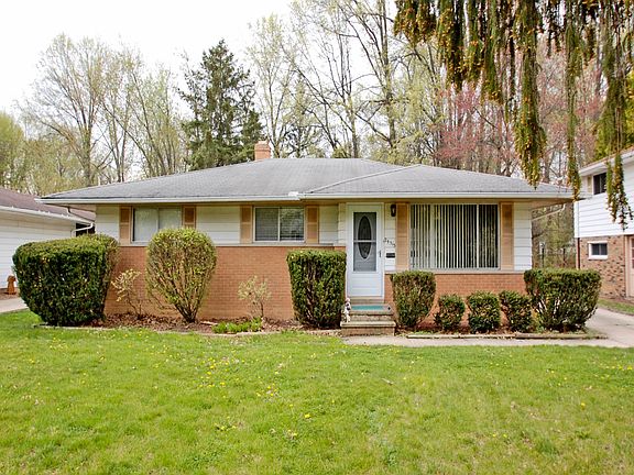 2nd image of 24315 Palm Dr