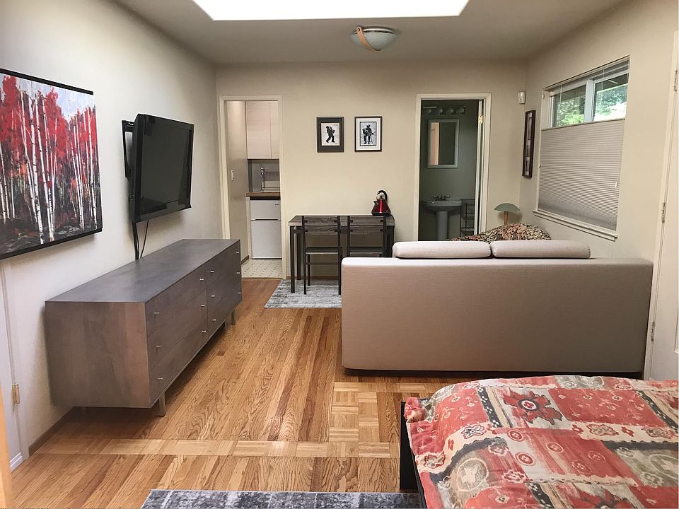 1st image of 4280 Miranda Ave
