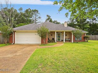 1212 Crossview Ct, Brandon, MS 39042