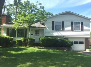 2928 Williamsburg St NW, Warren, OH