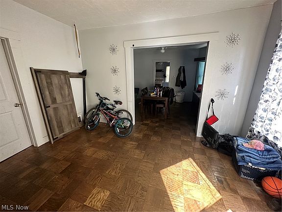 4th image of 2153 W 96th St