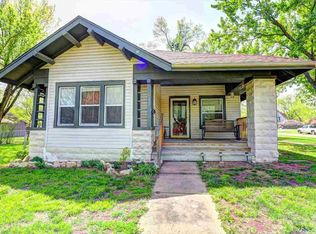 611 N Maple St, Peabody, KS 66866