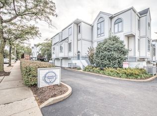 10 Columbus Sq, Saint Louis, MO 63101