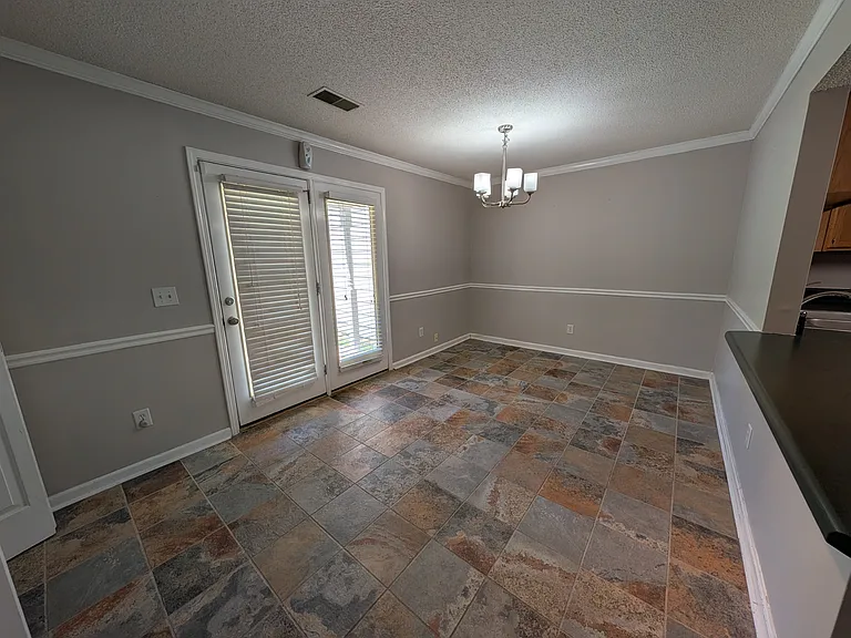5008 Cheshire Ct — Photo 5