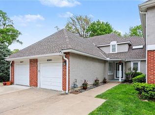 8589 Hauser Ct, Lenexa, KS 66215