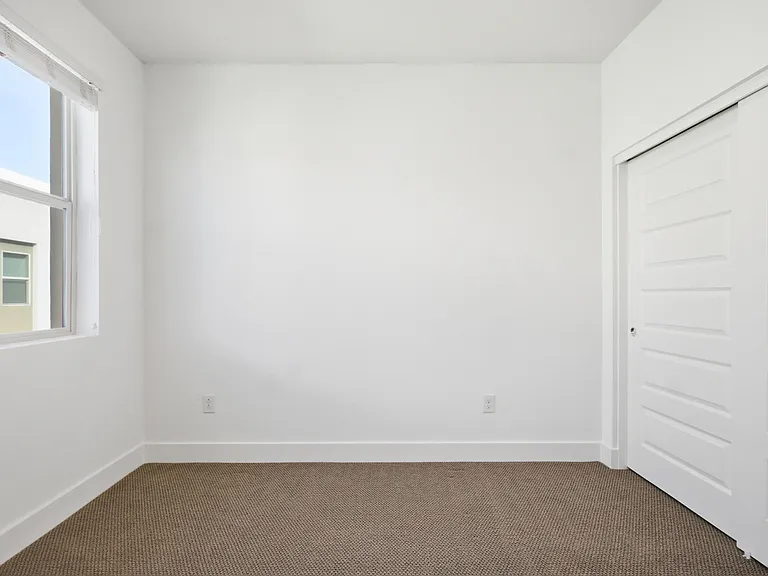 820 N 8th Ave #24 — Photo 21