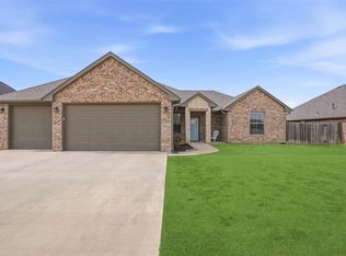 3609 Regal Dr, Altus, OK 73521