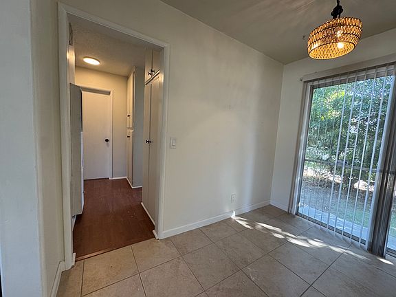 Dining area to hallway