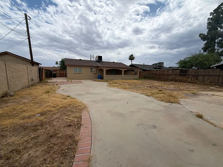 5810 W Earll Dr — Photo 18