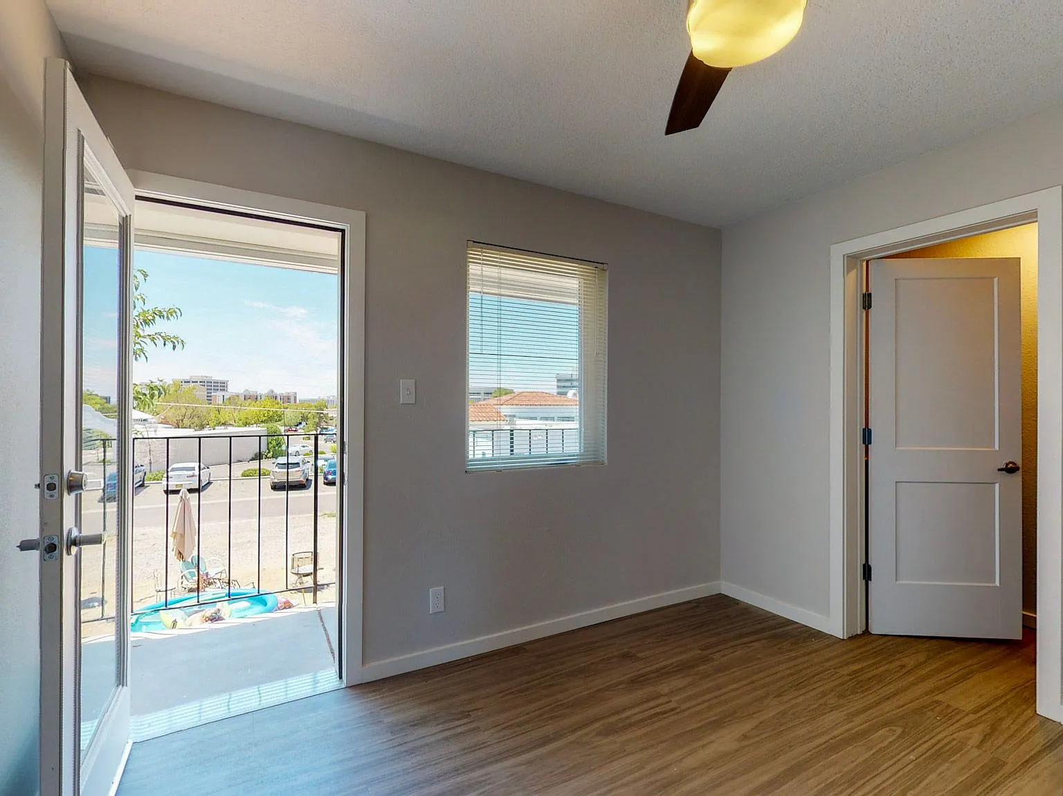 2415 Espanola St NE - Updated Uptown Apartment — Photo 3