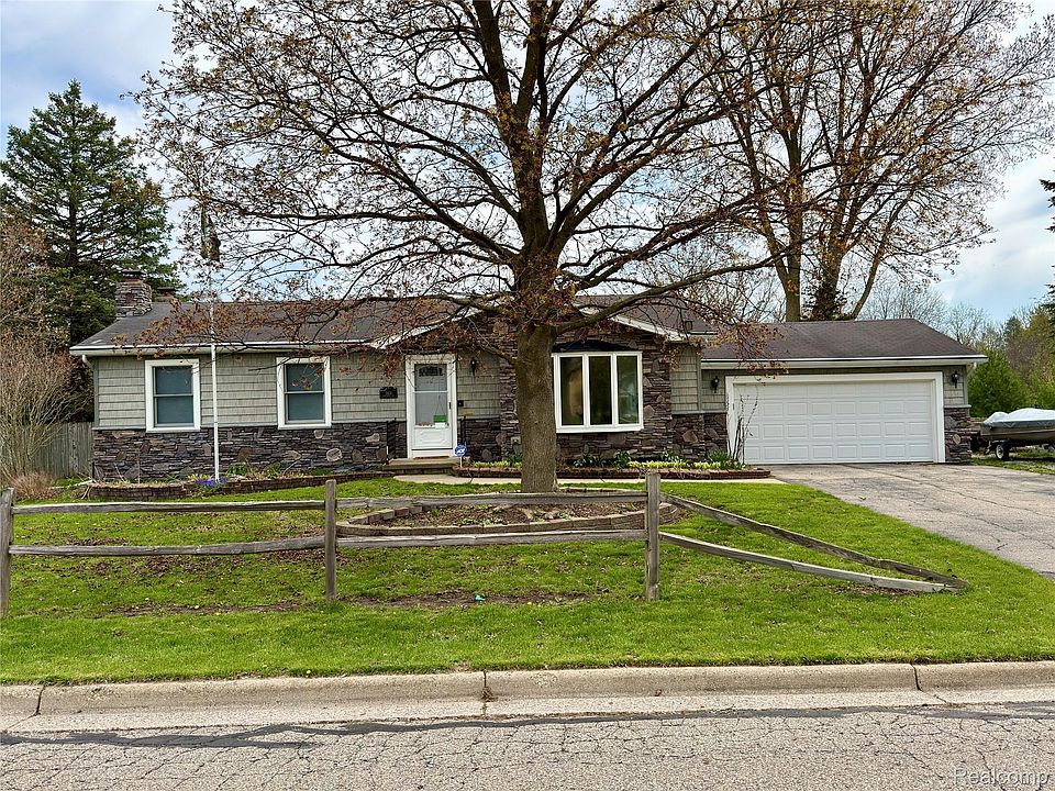 1st image of 5934 Montebello Ave