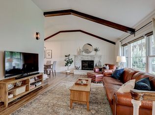 W174N9444 Devon Wood Rd, Menomonee Falls, WI 53051
