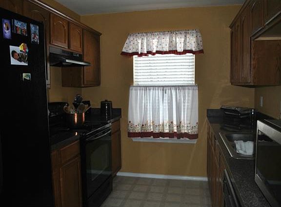 5th image of 10721 Many Oaks Dr