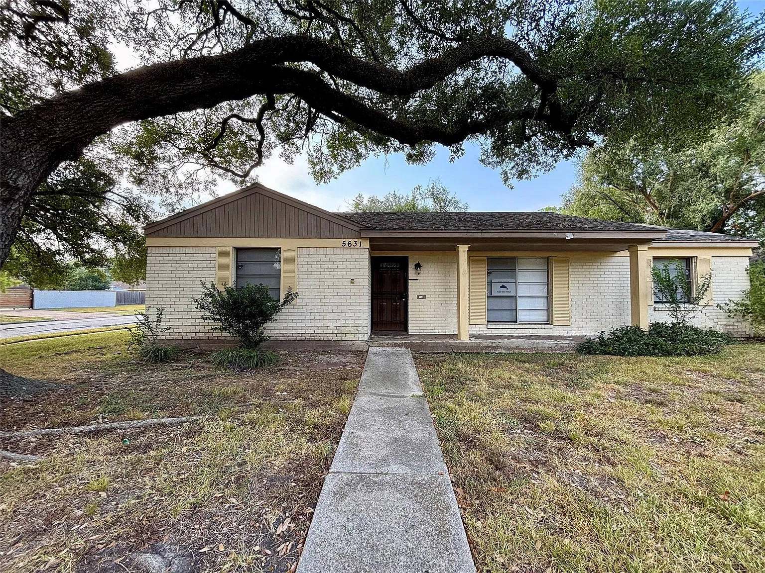 3 bed, 2.0 bath, 1841 sqft, $1,650 — Photo 1