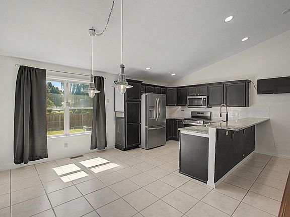 3rd image of 8622 Talon Dr