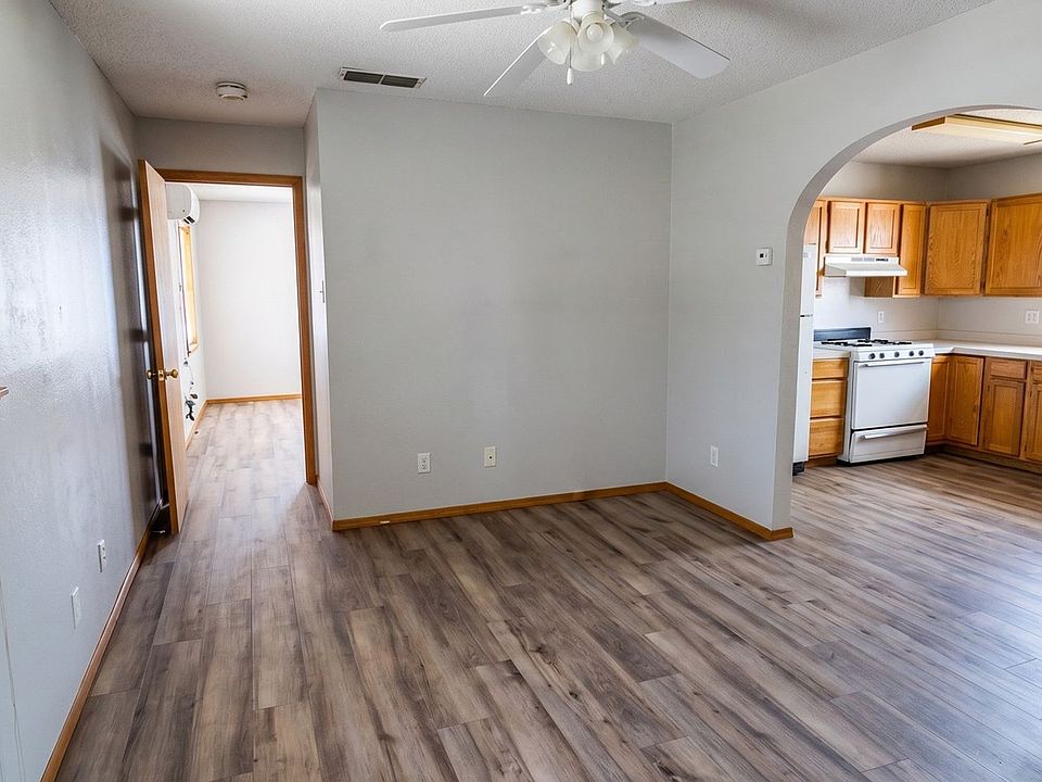 1st image of 901 W 14th St #E4769385b