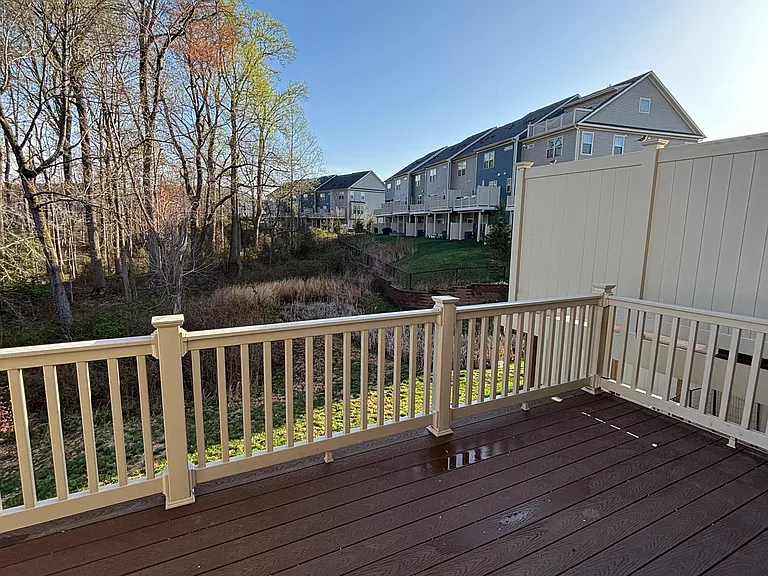2976 Cornfield Ave — Photo 40