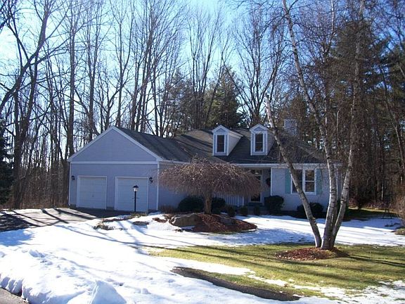 2nd image of 23 Lilacwood Cir
