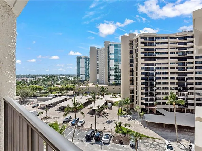 4005 Gulf Shore Blvd N #700 — Photo 11