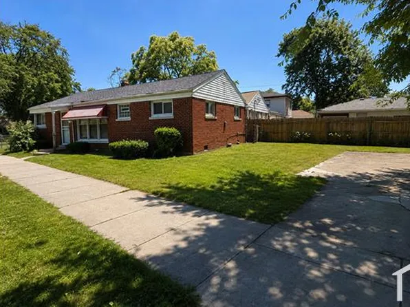 961 W Vermont Ave, Chicago, IL 60643