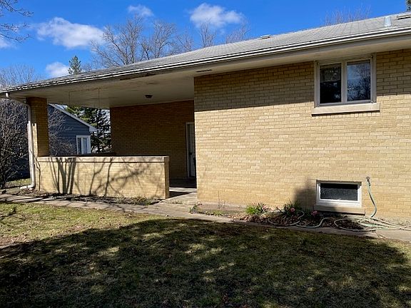 3rd image of 3713 Oak Ave