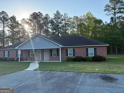 1821 Claxton Dairy Rd Photo 1