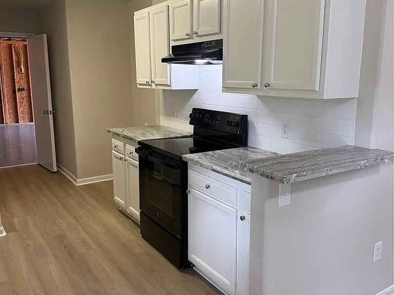 174 E Sunset Dr — Photo 15