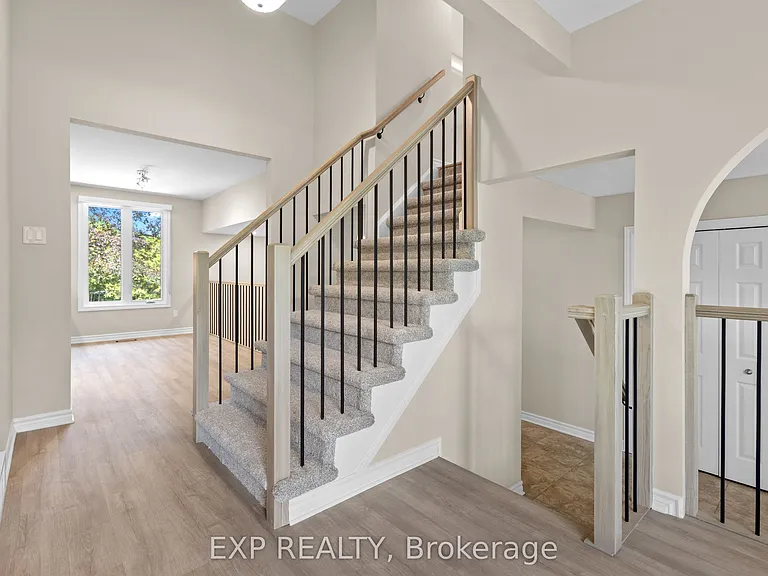 869 Maryland Ave — Photo 18