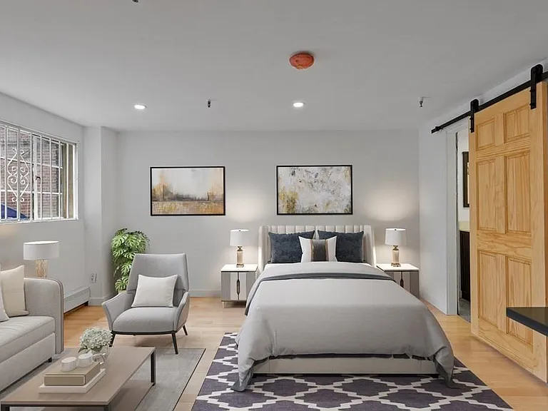 511 Beacon St #2 — Photo 3